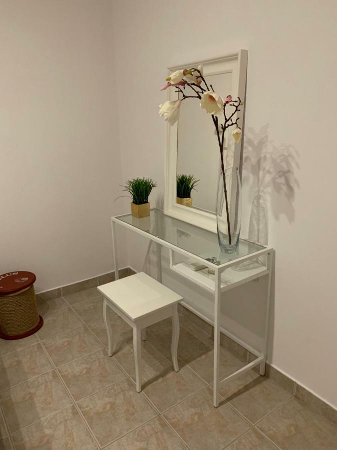 Apartments Lux Pag 파그 외부 사진